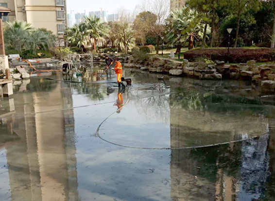 乌兰察布景观池淤泥清理